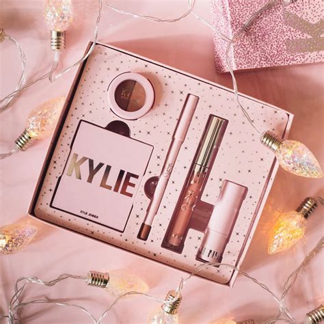 kylie holiday 2017|KYLIE COSMETICS 2017 HOLIDAY COLLECTION REVIEW.